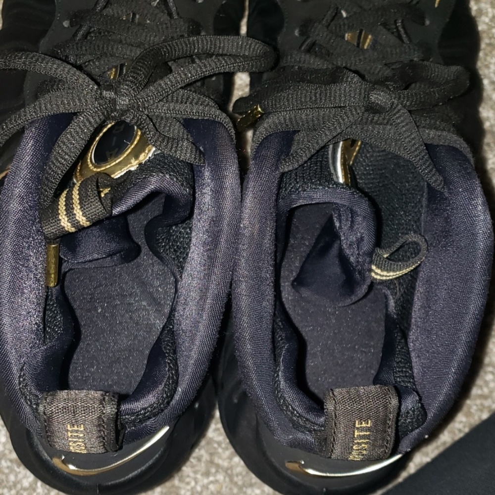 Nike Foamposite Pro Balck and gold with box - Picture 6 of 7